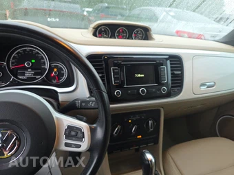 2014 Volkswagen Beetle Convertible TDI w/Sound & Navigation - miniatura 11