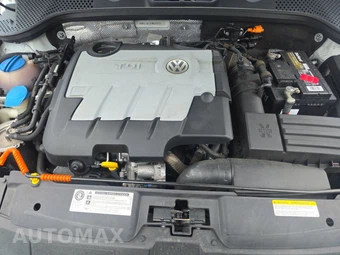2014 Volkswagen Beetle Convertible TDI w/Sound & Navigation - miniatura 15