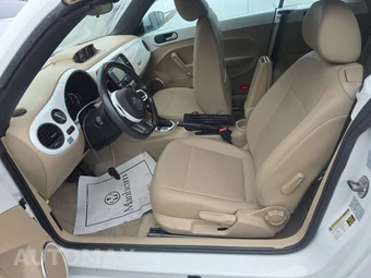2014 Volkswagen Beetle Convertible TDI w/Sound & Navigation - miniatura 7
