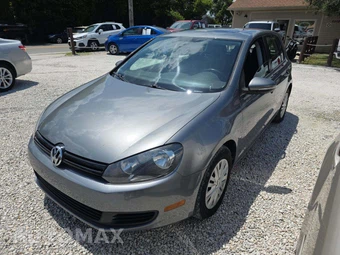 2014 Volkswagen Golf 2.5L w/Convenience & Sunroof
