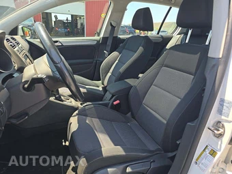 2014 Volkswagen Golf 2.5L - miniatura 3