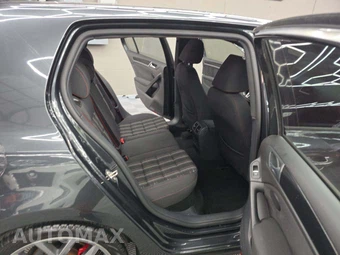 2014 Volkswagen GTI Wolfsburg Edition - miniatura 16
