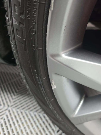 2014 Volkswagen GTI Wolfsburg Edition - miniatura 27