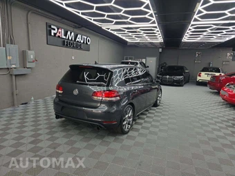 2014 Volkswagen GTI Wolfsburg Edition - miniatura 3