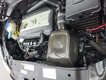 2014 Volkswagen GTI Wolfsburg Edition - miniatura 34