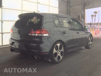 2014 Volkswagen GTI Wolfsburg Edition – miniatura 4