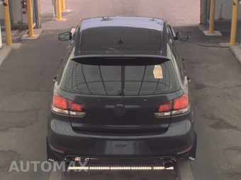 2014 Volkswagen GTI Wolfsburg Edition – miniatura 5