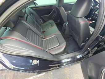 2014 Volkswagen Jetta GLI Edition 30 Sedan w/Navigation - miniatura 16
