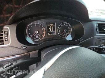 2014 Volkswagen Jetta GLI Edition 30 Sedan w/Navigation - miniatura 12