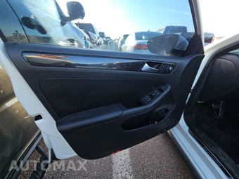 2014 Volkswagen Jetta GLI Edition 30 Sedan w/Navigation - miniatura 9