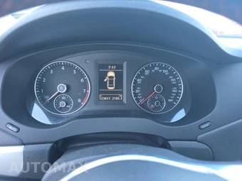 2014 Volkswagen Jetta GLI Sedan - miniatura 12