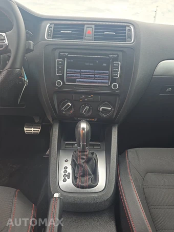 2014 Volkswagen Jetta GLI Sedan - miniatura 11