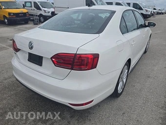 2014 Volkswagen Jetta GLI Sedan - miniatura 4