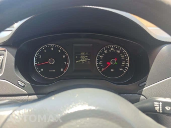 2014 Volkswagen Jetta SE Sedan – miniatura 9