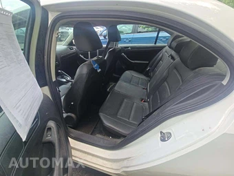 2014 Volkswagen Jetta SE Sedan - miniatura 13