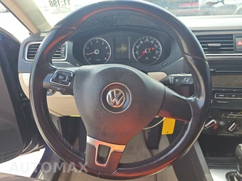 2014 Volkswagen Jetta SE Sedan - miniatura 10