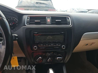 2014 Volkswagen Jetta SE Sedan - miniatura 11