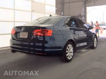 2014 Volkswagen Jetta SE Sedan - miniatura 4