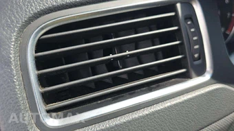 2014 Volkswagen Jetta SE Sedan – miniatura 35