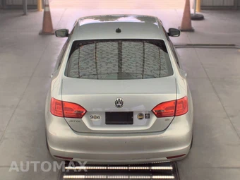 2014 Volkswagen Jetta SE Sedan – miniatura 5