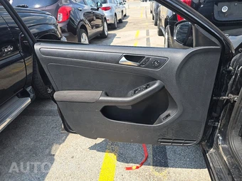 2014 Volkswagen Jetta SE Sedan w/Connectivity - miniatura 9