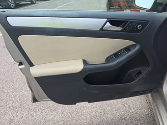 2014 Volkswagen Jetta SE Sedan w/Connectivity - miniatura 9