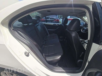 2014 Volkswagen Jetta SE Sedan w/Connectivity & Sunroof - miniatura 13