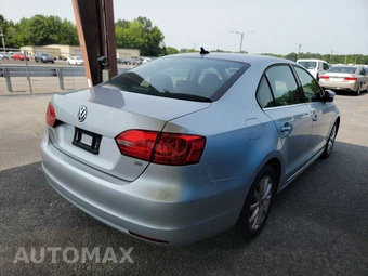 2014 Volkswagen Jetta SE Sedan w/Connectivity & Sunroof - miniatura 4