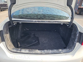 2014 Volkswagen Jetta SE Sedan w/Connectivity & Sunroof - miniatura 16