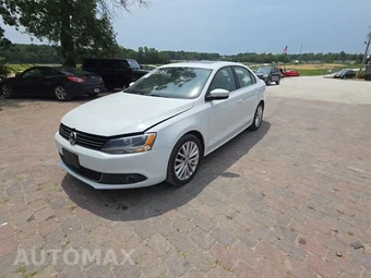 2014 Volkswagen Jetta TDI Sedan w/Premium & Navigation
