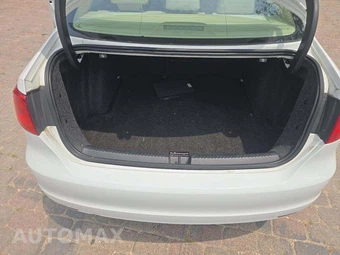 2014 Volkswagen Jetta TDI Sedan w/Premium & Navigation – miniatura 11