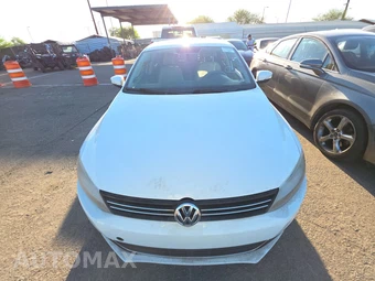 2014 Volkswagen Jetta TDI Value Edition Sedan – miniatura 2