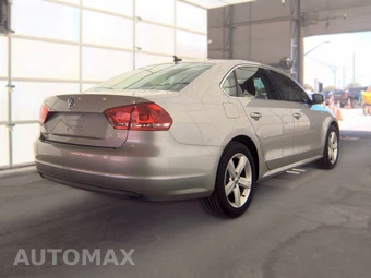 2014 Volkswagen Passat 1.8T S – miniatura 4