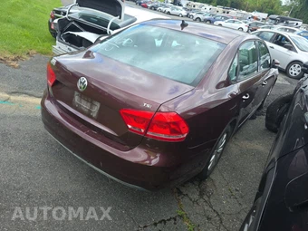 2014 Volkswagen Passat 1.8T S – miniatura 4