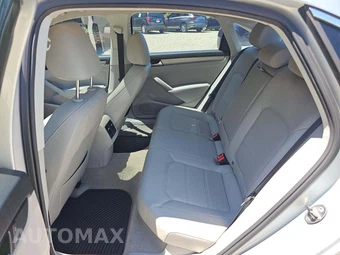 2014 Volkswagen Passat 1.8T SE w/Sunroof & Navigation - miniatura 10