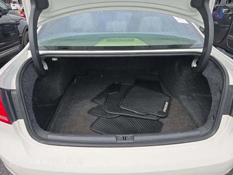 2014 Volkswagen Passat 1.8T SEL Premium - miniatura 14