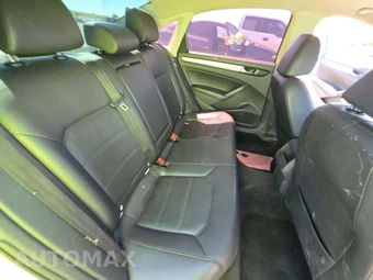 2014 Volkswagen Passat 1.8T Wolfsburg Edition - miniatura 13