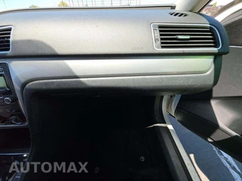 2014 Volkswagen Passat 1.8T Wolfsburg Edition - miniatura 16