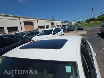 2014 Volkswagen Passat TDI SE w/Sunroof & Navigation – miniatura 12