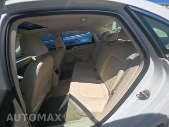 2014 Volkswagen Passat TDI SE w/Sunroof & Navigation – miniatura 13