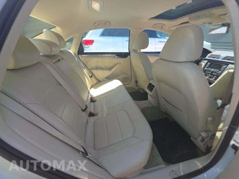 2014 Volkswagen Passat TDI SE w/Sunroof & Navigation – miniatura 16