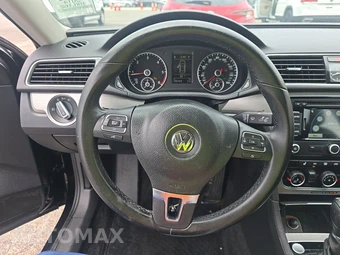 2014 Volkswagen Passat TDI SE w/Sunroof & Navigation - miniatura 10