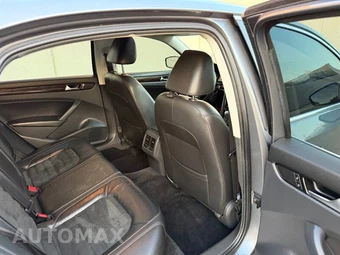 2014 Volkswagen Passat TDI SEL Premium - miniatura 17