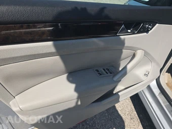 2014 Volkswagen Passat TDI SEL Premium - miniatura 9