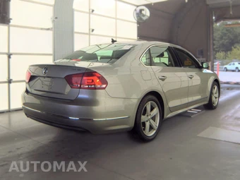 2014 Volkswagen Passat TDI SEL Premium – miniatura 4