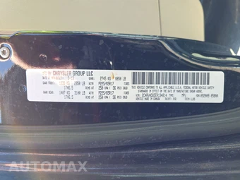 2014 Volkswagen Routan SEL Premium 121.2" WB - miniatura 15