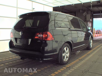 2014 Volkswagen Routan SEL Premium 121.2" WB - miniatura 4