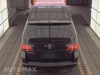 2014 Volkswagen Routan SEL Premium 121.2" WB - miniatura 5