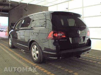 2014 Volkswagen Routan SEL Premium 121.2" WB - miniatura 6