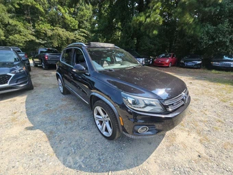 2014 Volkswagen Tiguan R-Line – miniatura 4